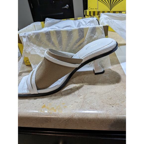 Sam Edelman Circus, NIB. White Felicity sandals. 10M - Picture 2 of 8